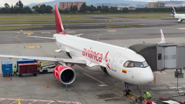 The Tragic Downfall of Avianca: From Legacy Icon to “Budget” Nightmare?